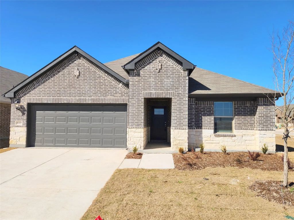 812 Martell Road, Lowry Crossing