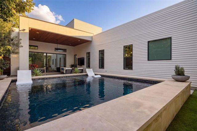 424 Cameron Avenue, Dallas