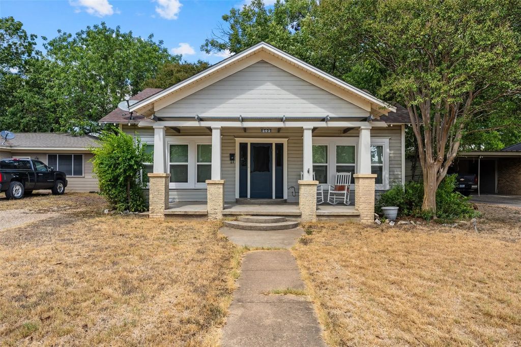 302 W Broadway Street, West