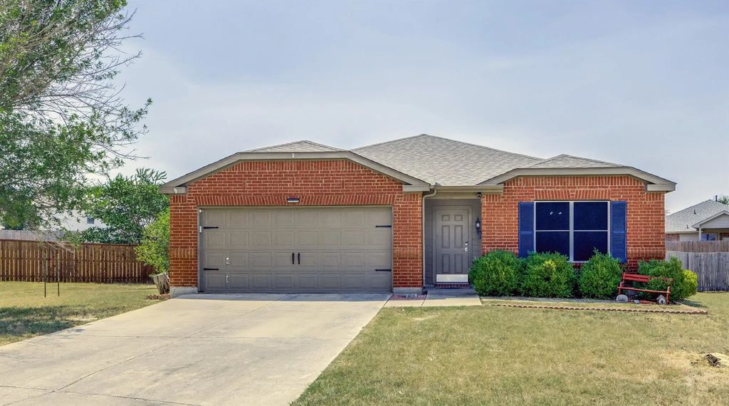 2402 Pheasant Run, Melissa