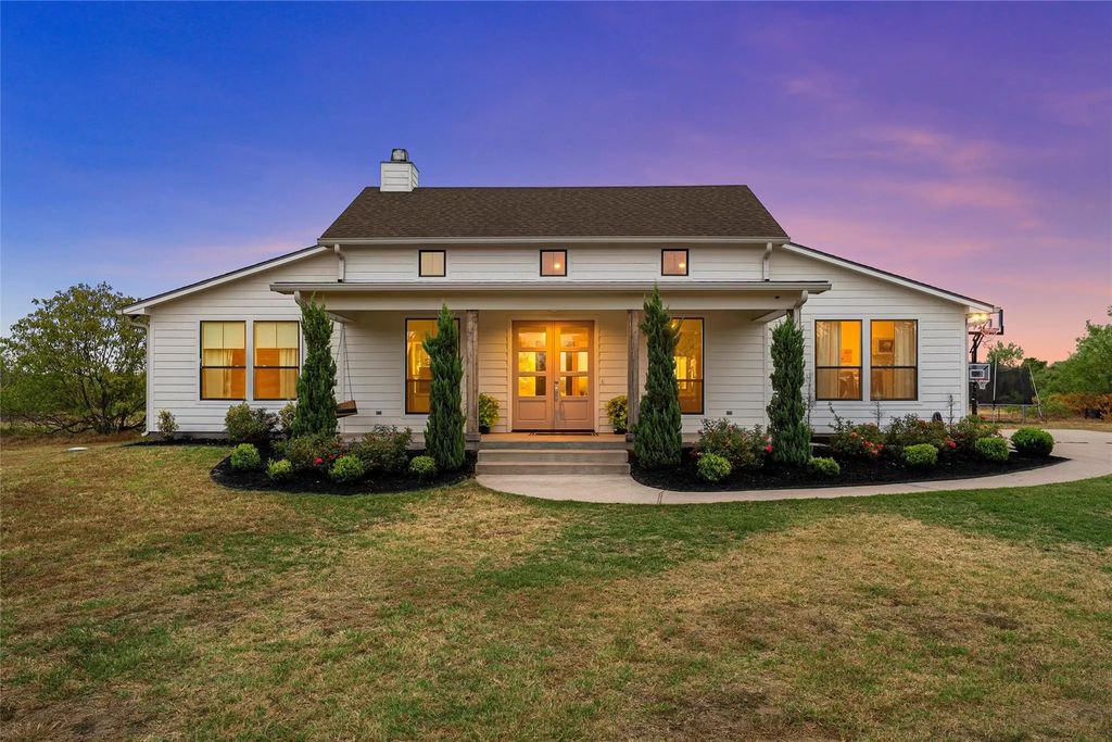 3325 J J Flewellen Road, Waco
