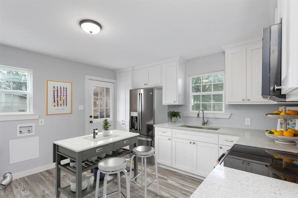 310 Dogwood Avenue, Princeton