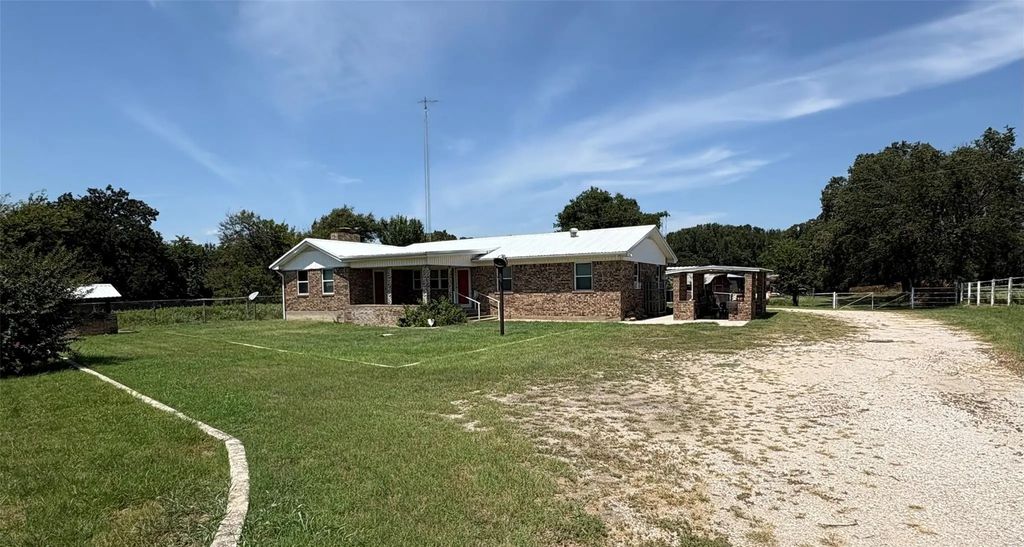 7342 Fm 1810, Chico