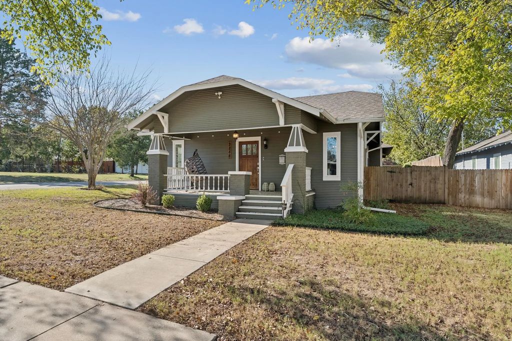 2844 S Adams Street, Fort Worth