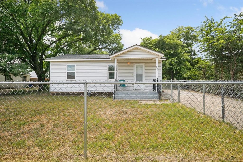 805 Ronald Street, White Settlement