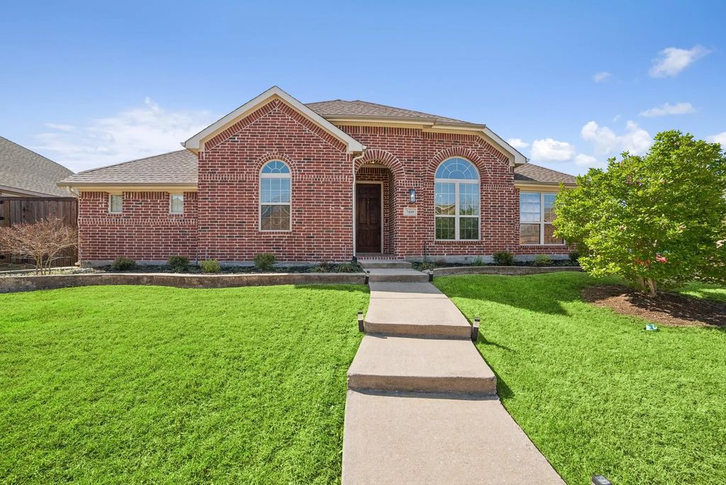 7410 Handen Drive, Rowlett