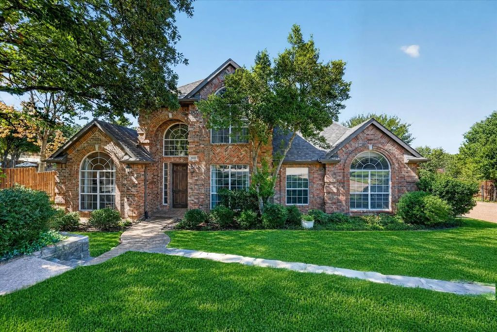 2830 Woodhollow Court, Highland Village