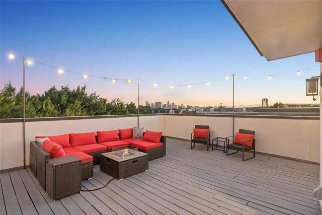 5914 Lindell Avenue 400, Dallas
