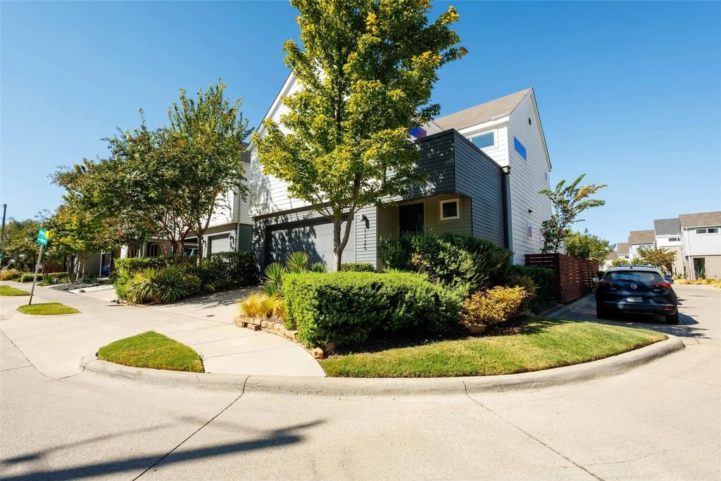 1126 Clifftop Lane, Dallas