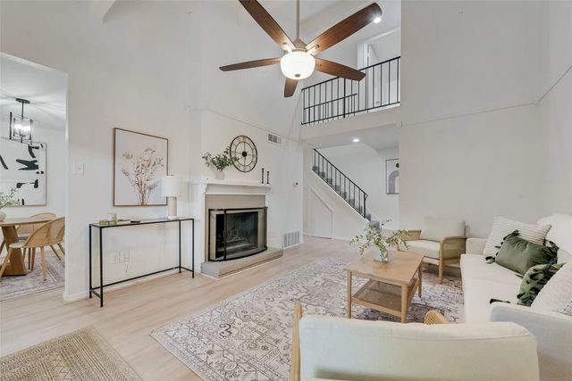 7492 E Northwest Highway 143, Dallas