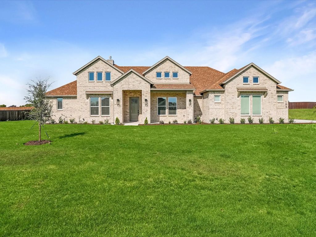 124 Aiden Drive, Waxahachie