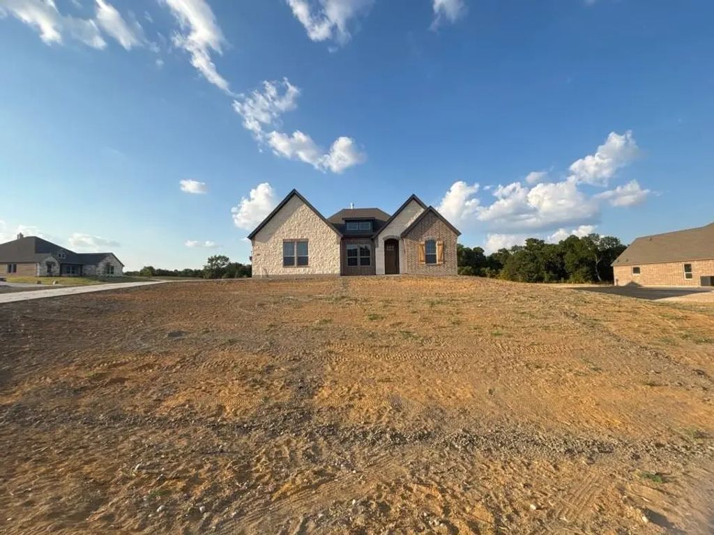 700 Deer Dale Court, Van Alstyne