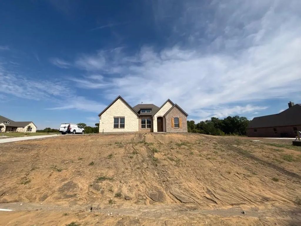 700 Deer Dale Court, Van Alstyne