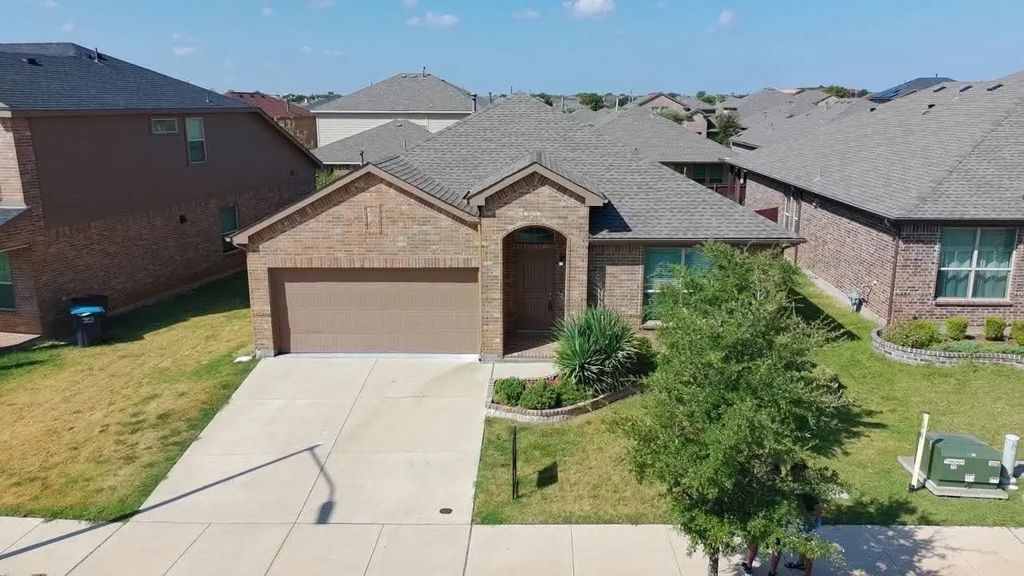 9109 Stormcrow Drive, Fort Worth