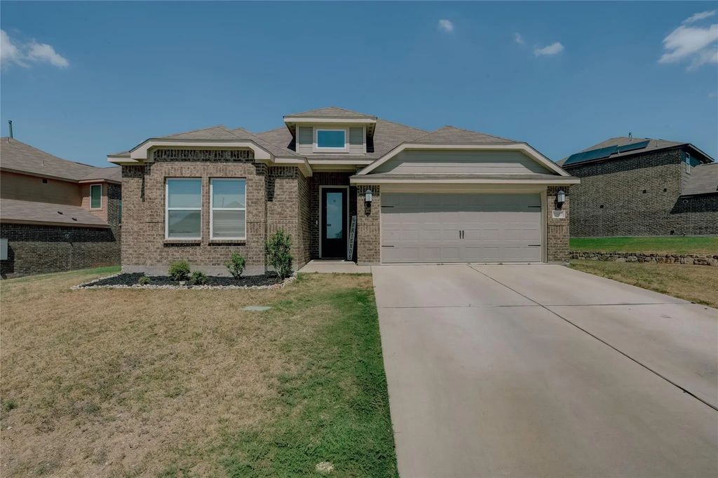 11032 Bass Creek Trail, Fort Worth