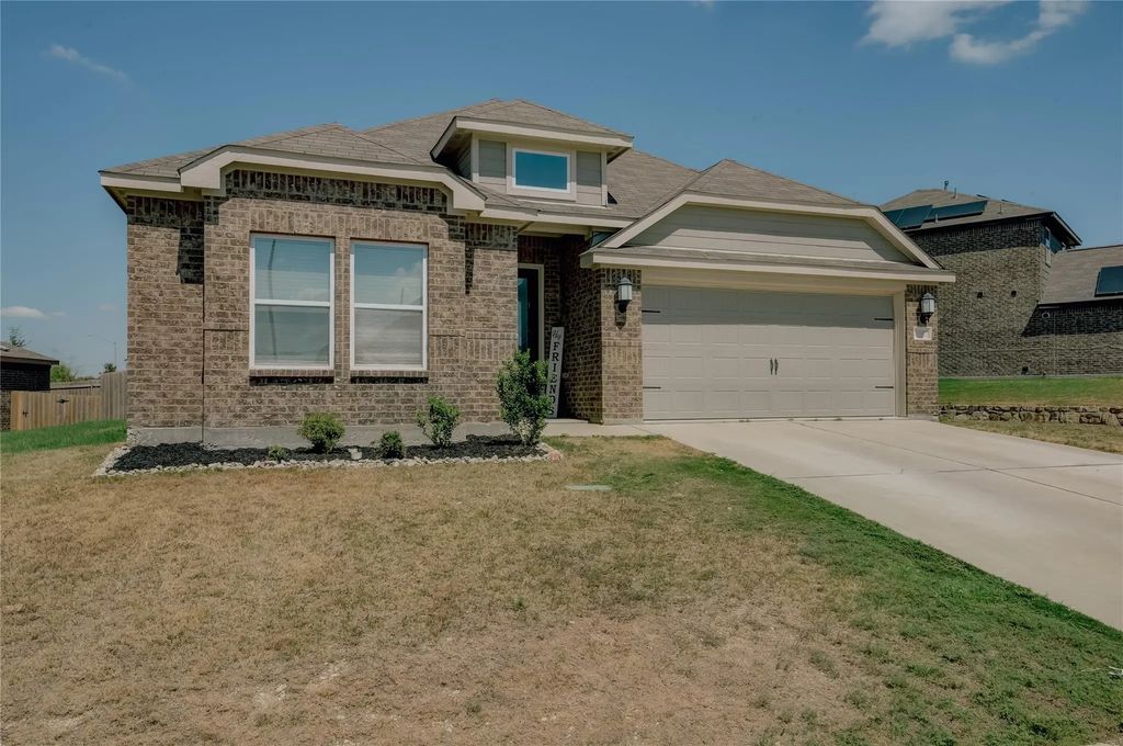 11032 Bass Creek Trail, Fort Worth