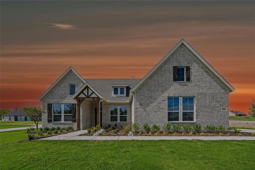 701 Deer Dale Court, Van Alstyne
