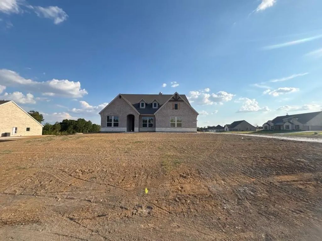 701 Deer Dale Court, Van Alstyne