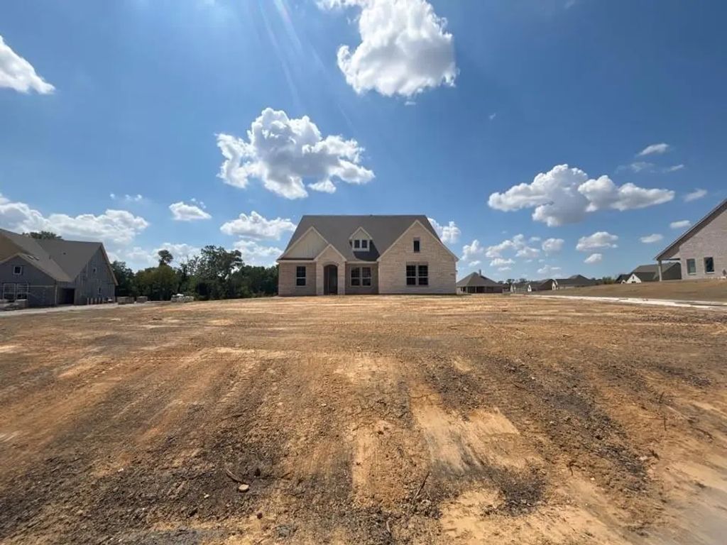 703 Deer Dale Court, Van Alstyne