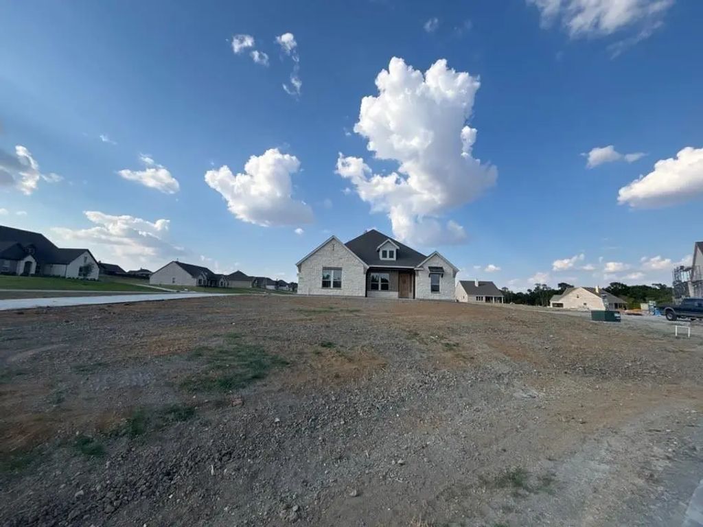 800 Monterrey Circle, Van Alstyne