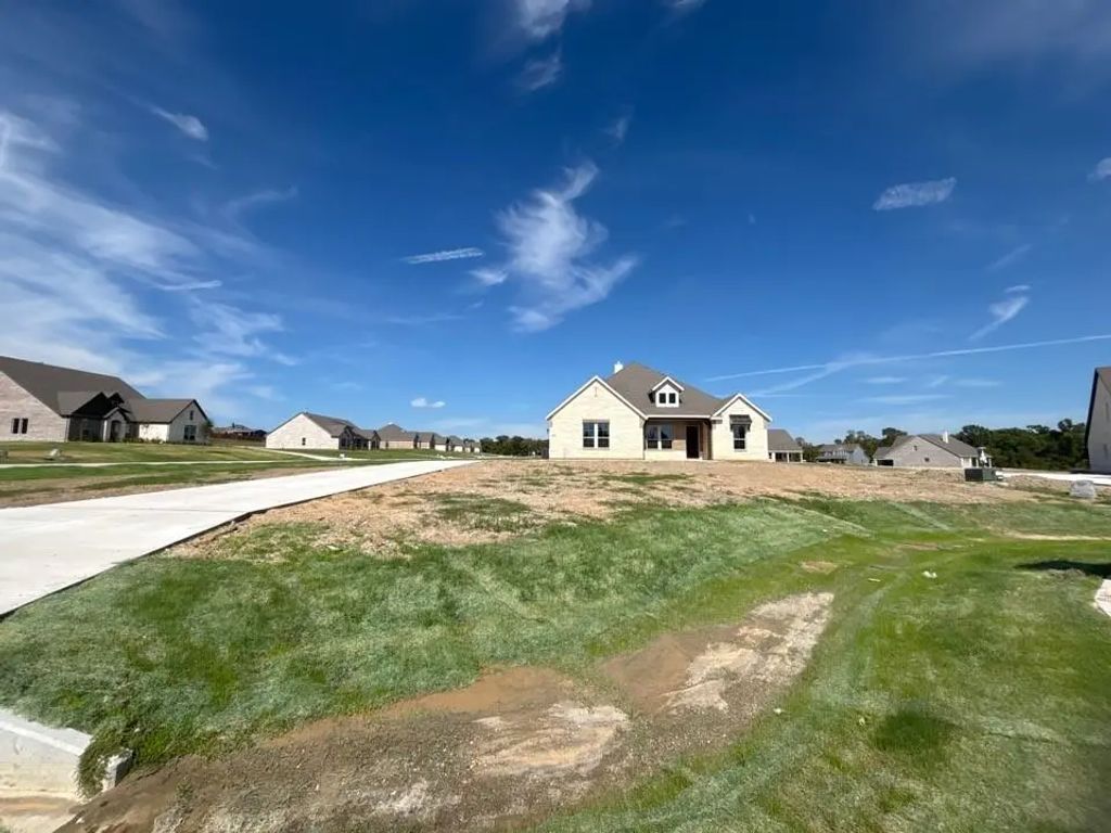 800 Monterrey Circle, Van Alstyne