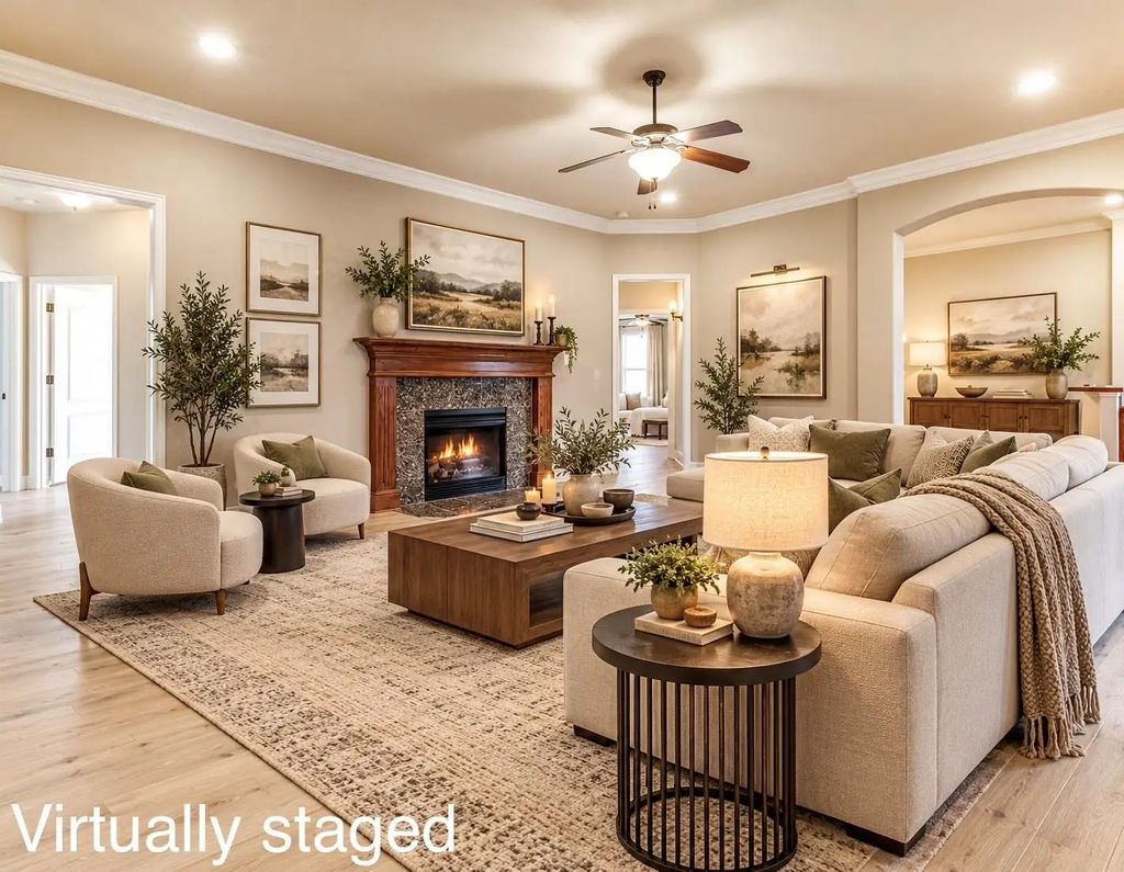 315 Castle Hill Drive, Burleson