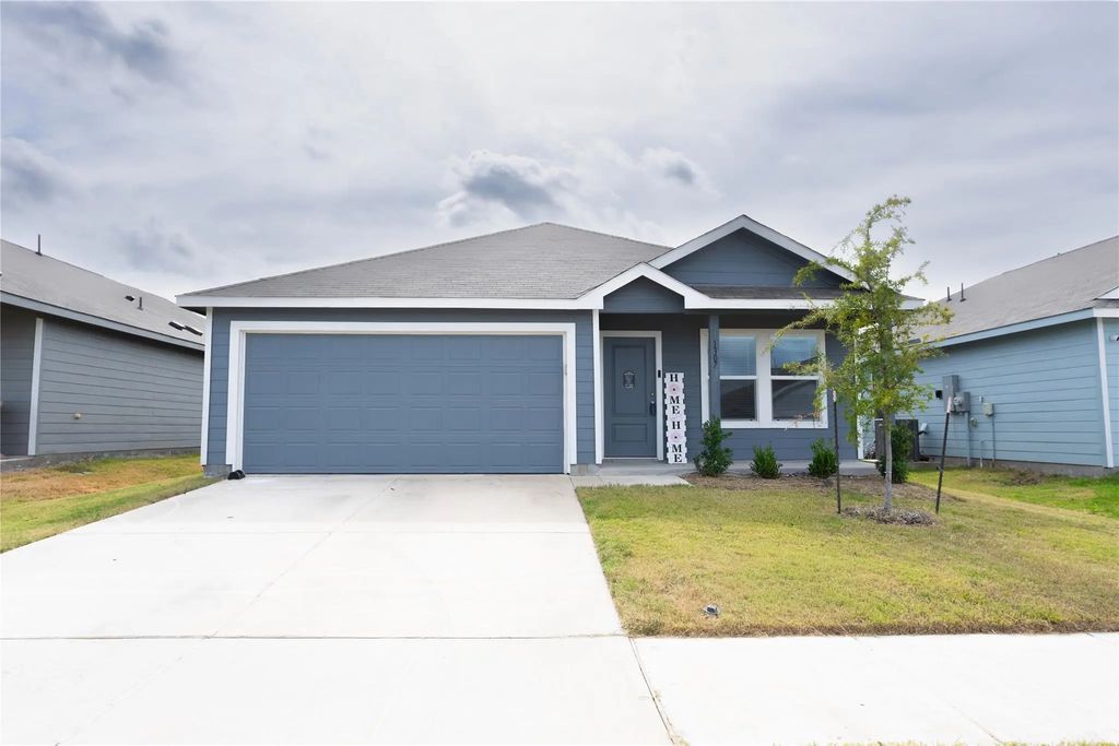 1307 Rodeo Circuit Way, Crandall