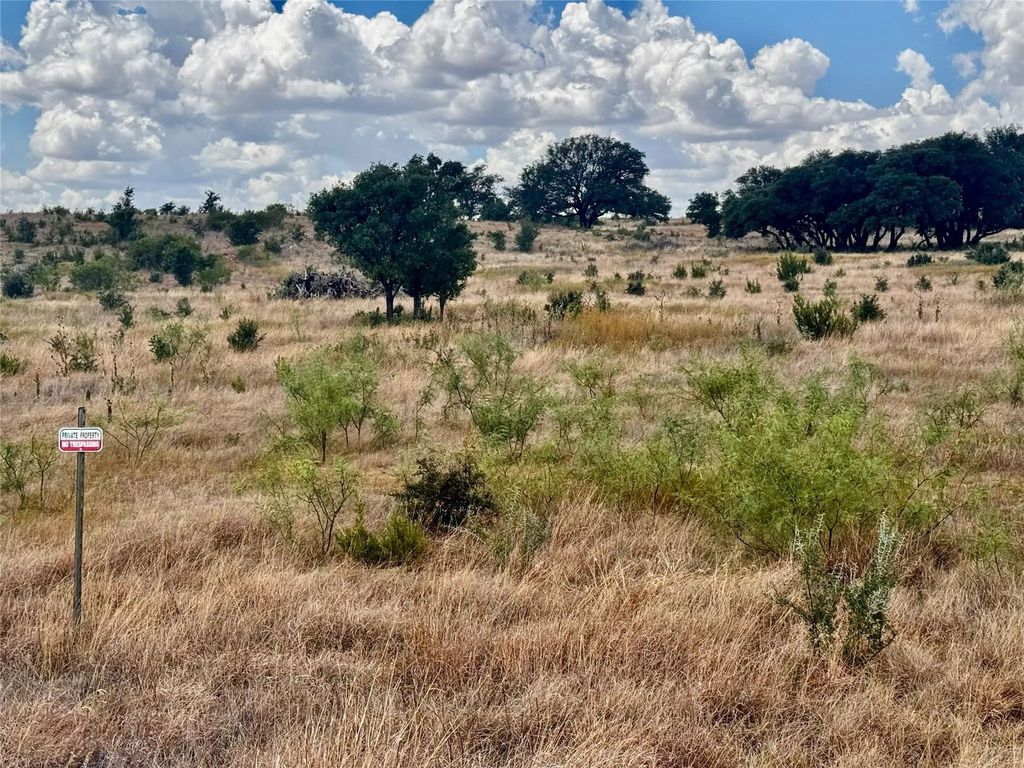 166 Private Road 2621, Blackwell