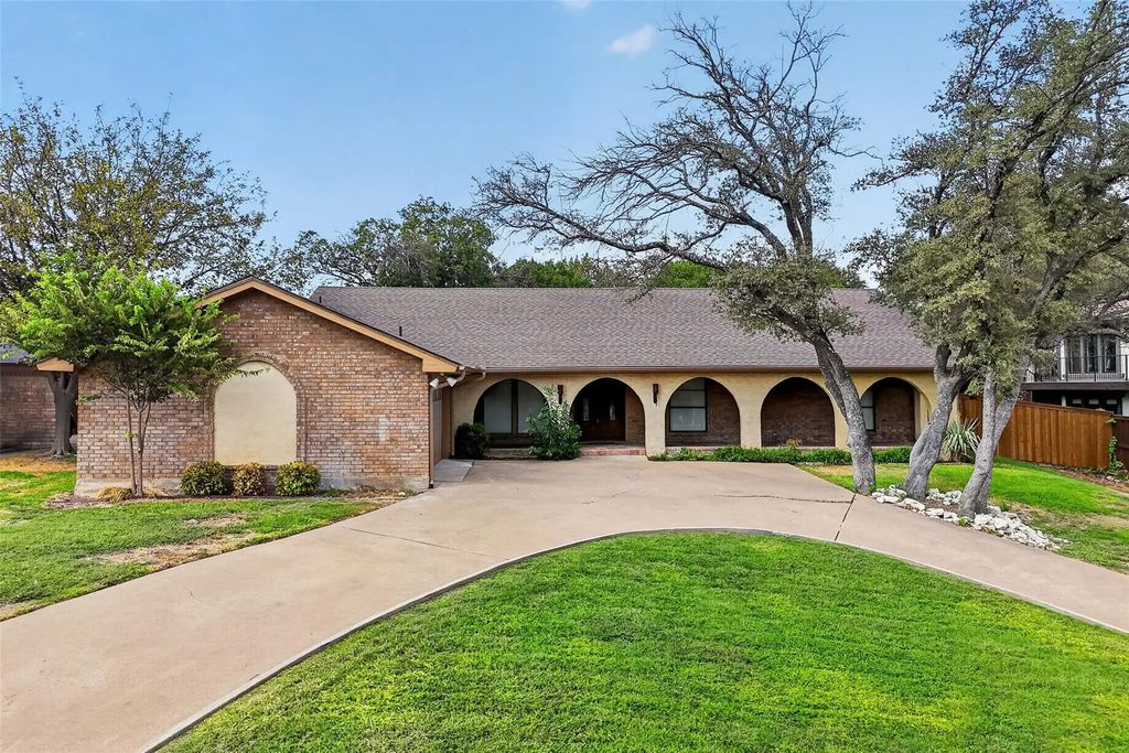 7624 Lake Highlands Drive, Fort Worth