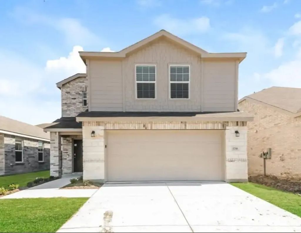 1716 Palo Blanco Drive, Forney