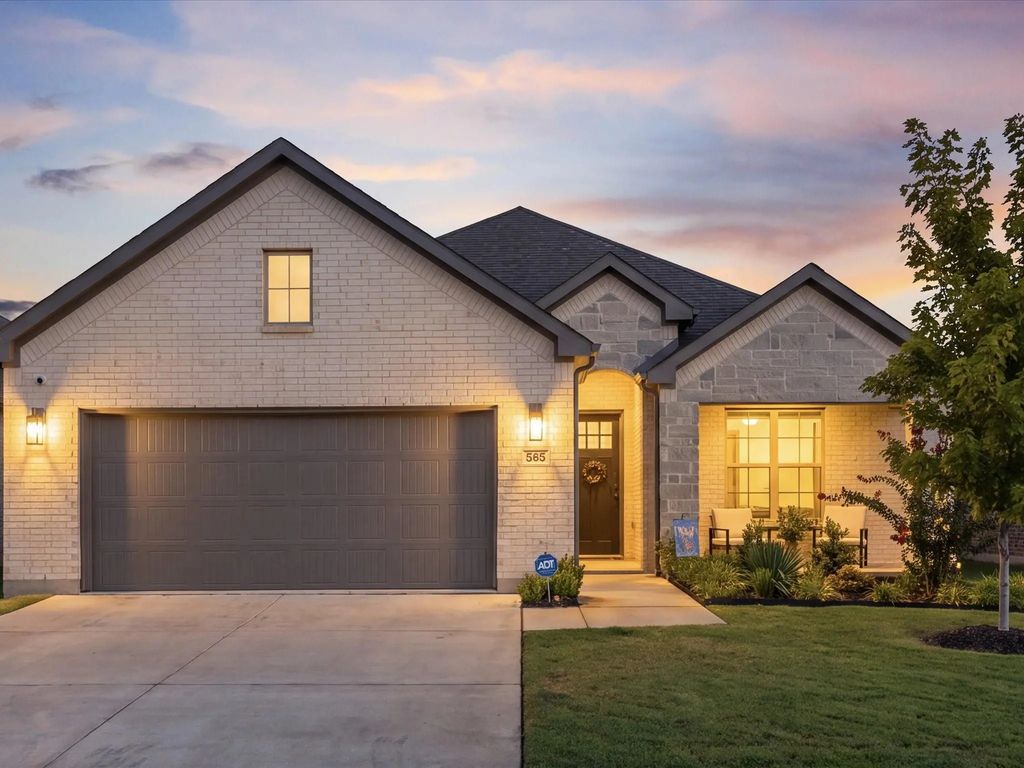 565 Beck Drive, Lavon