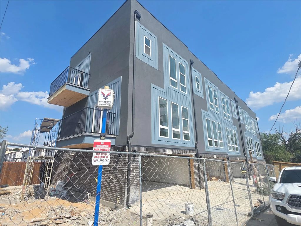 2514 Lucas Drive 101-105, Dallas
