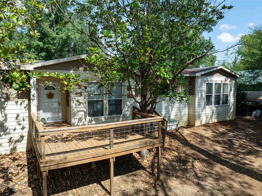 118 Piney Point, Murchison