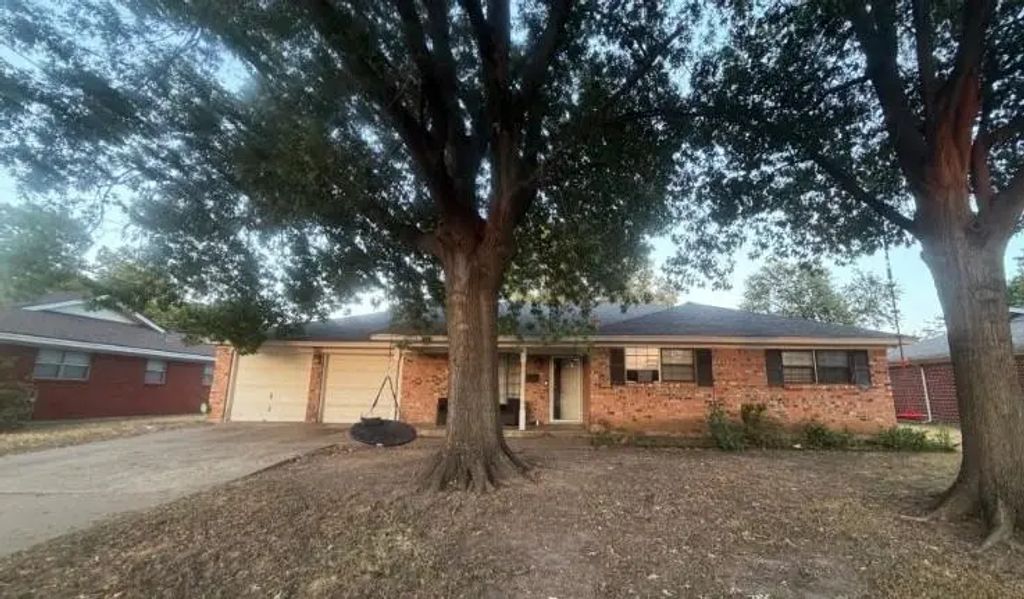 7813 Chantilly Lane, Fort Worth