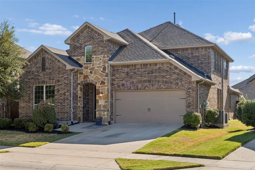 1824 Balboa Park Drive, Prosper