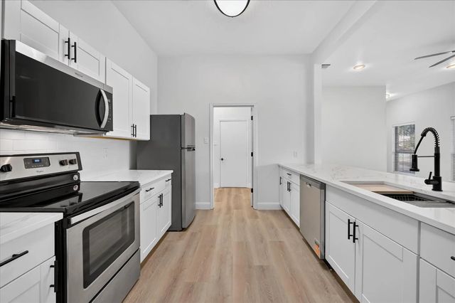 1246 W Hudgins Street 1248, Grapevine