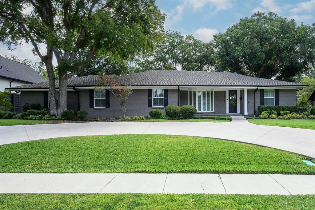 10748 Saint Lazare Drive, Dallas