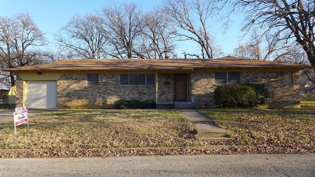 4208 Mccomas Road, Haltom City