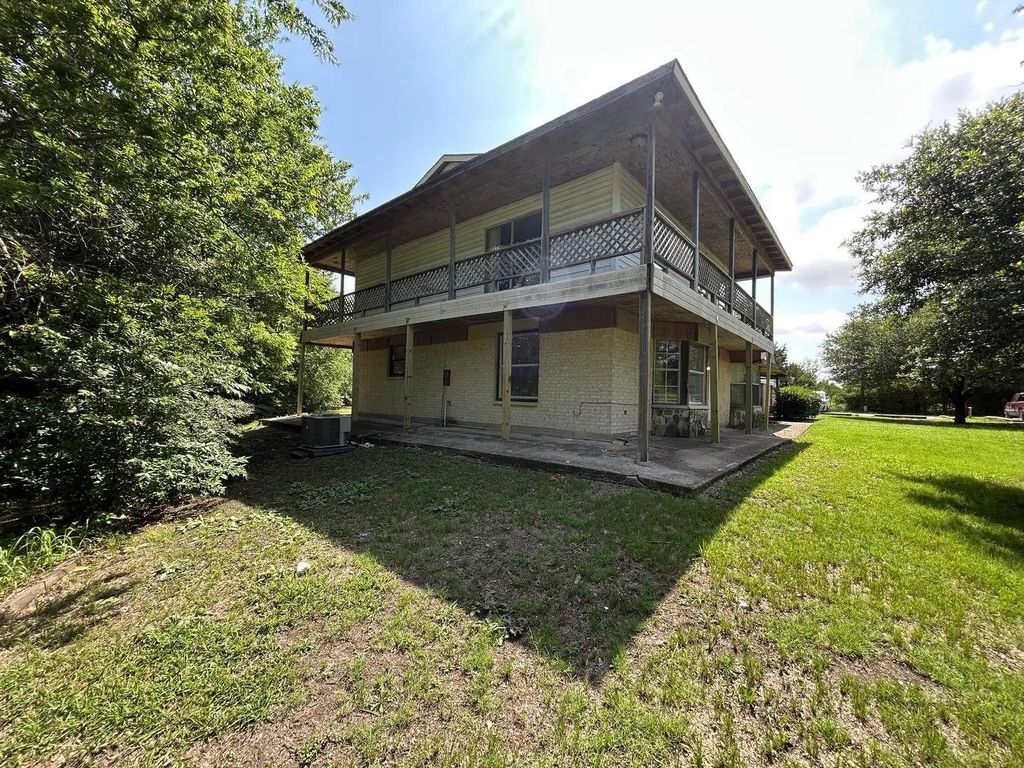 715 Eastham Lane C, Lowry Crossing