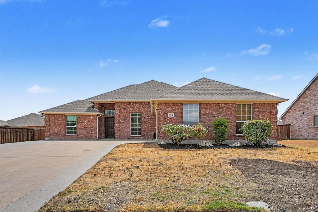 102 Troy Lane, Red Oak