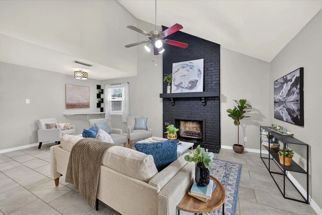 2817 Royalty Drive, Garland