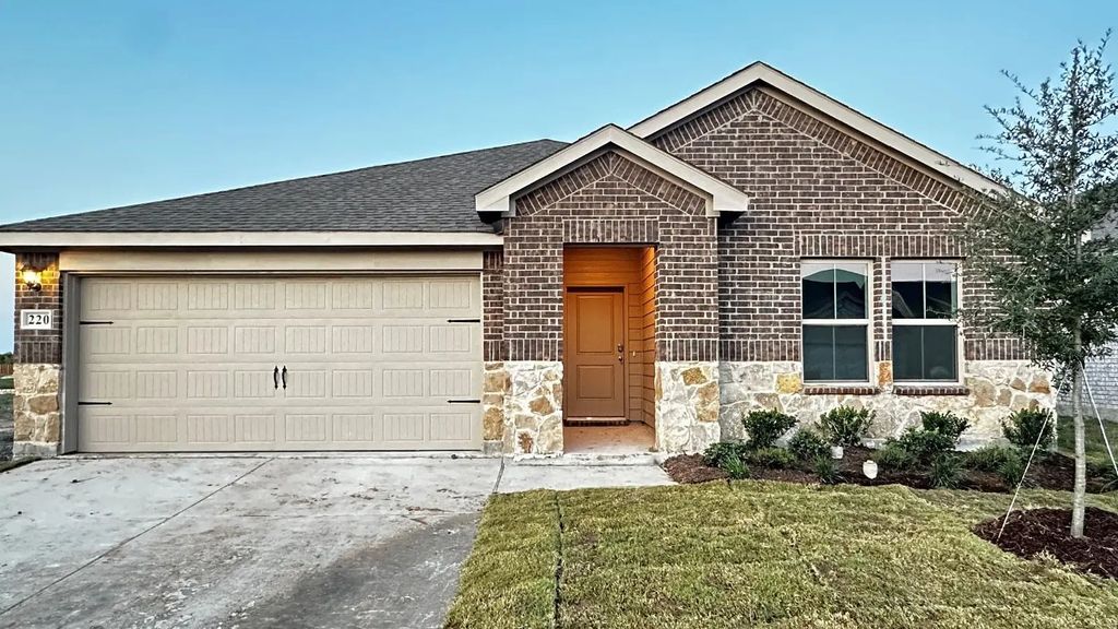 220 Van Horn Drive, Terrell