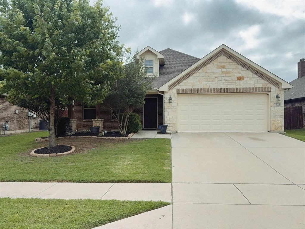 7421 Innisbrook Lane, Fort Worth