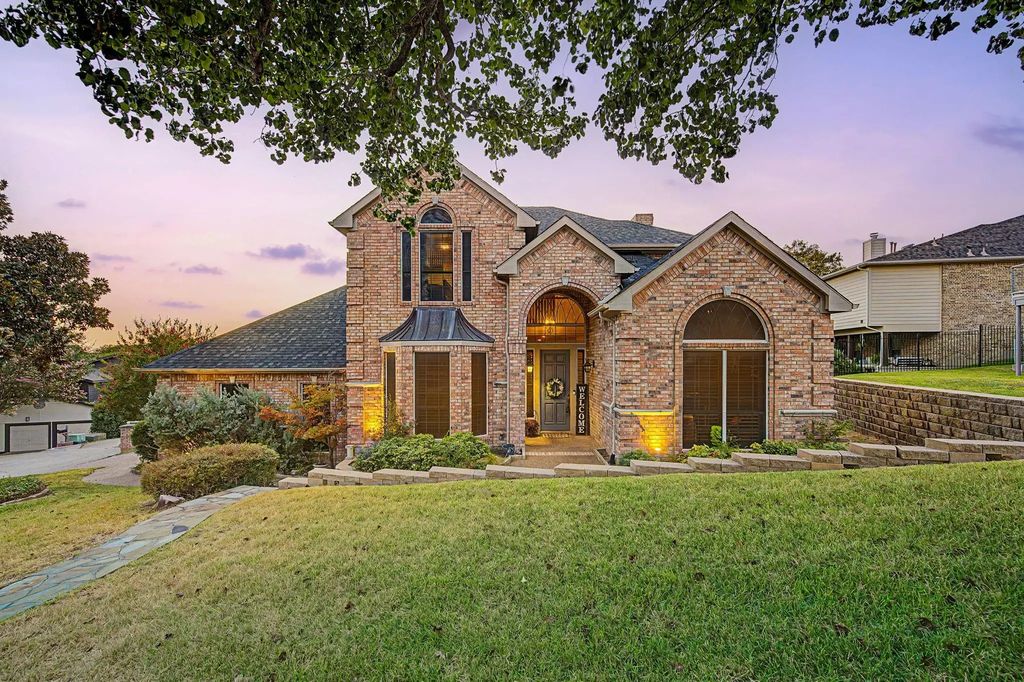102 Dame Pattie Drive, Rockwall