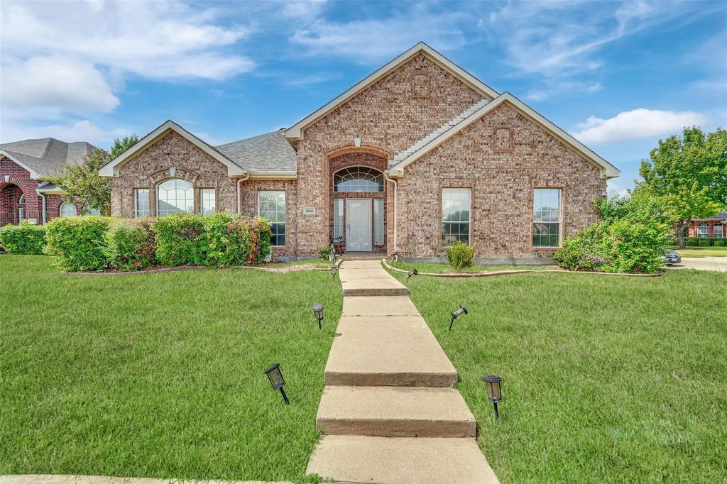 6900 Field Lark Drive, Arlington