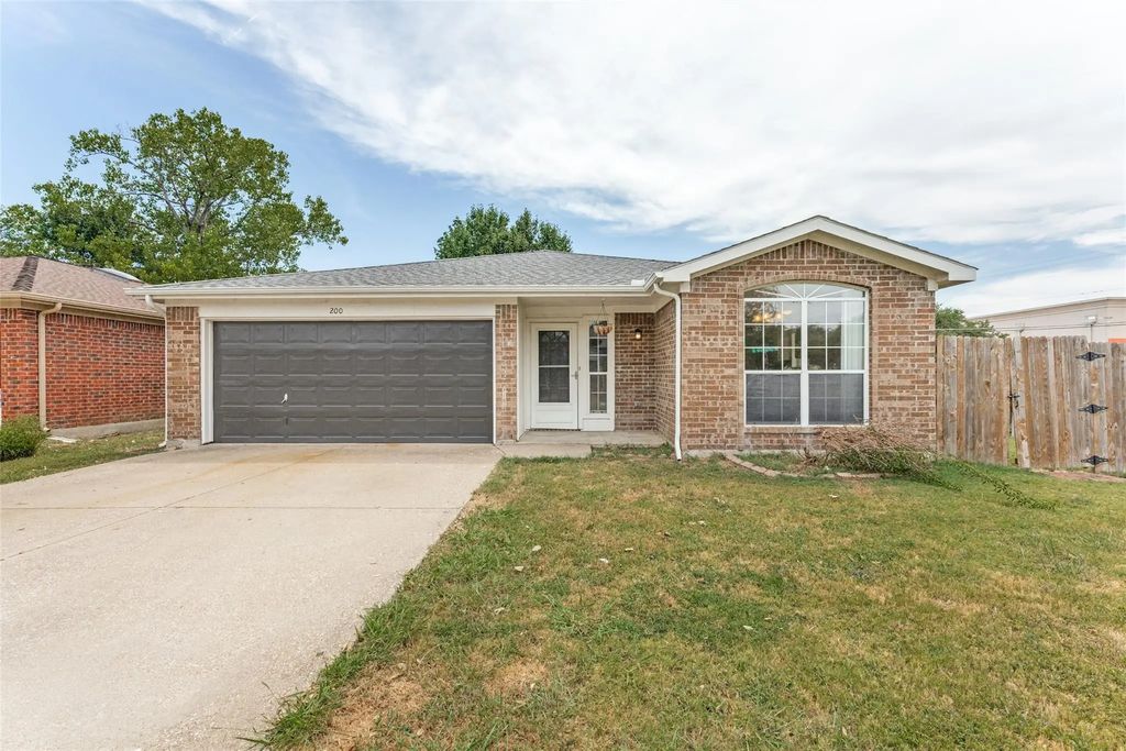 200 Cutting Horse Lane, Keller