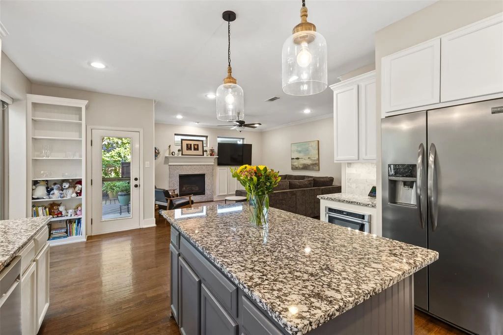 2904 Meadow Glen Drive, McKinney