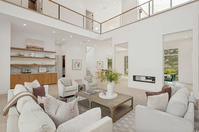 6633 Greenwich Lane, Dallas