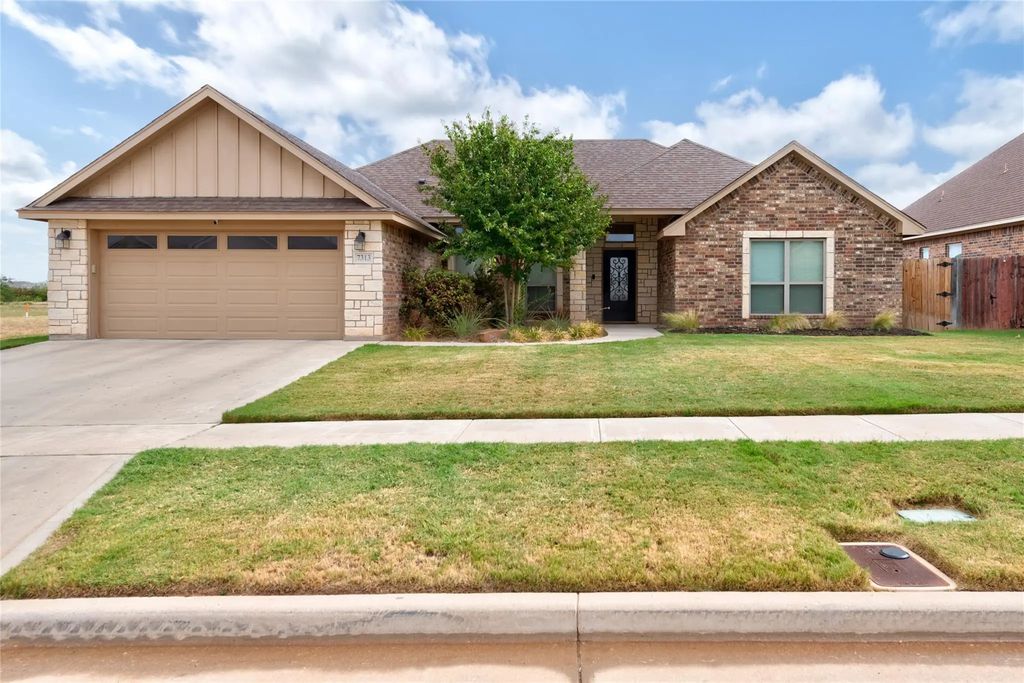7313 Tuscany, Abilene