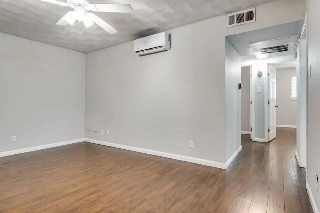 811 Skillman Street 101, Dallas